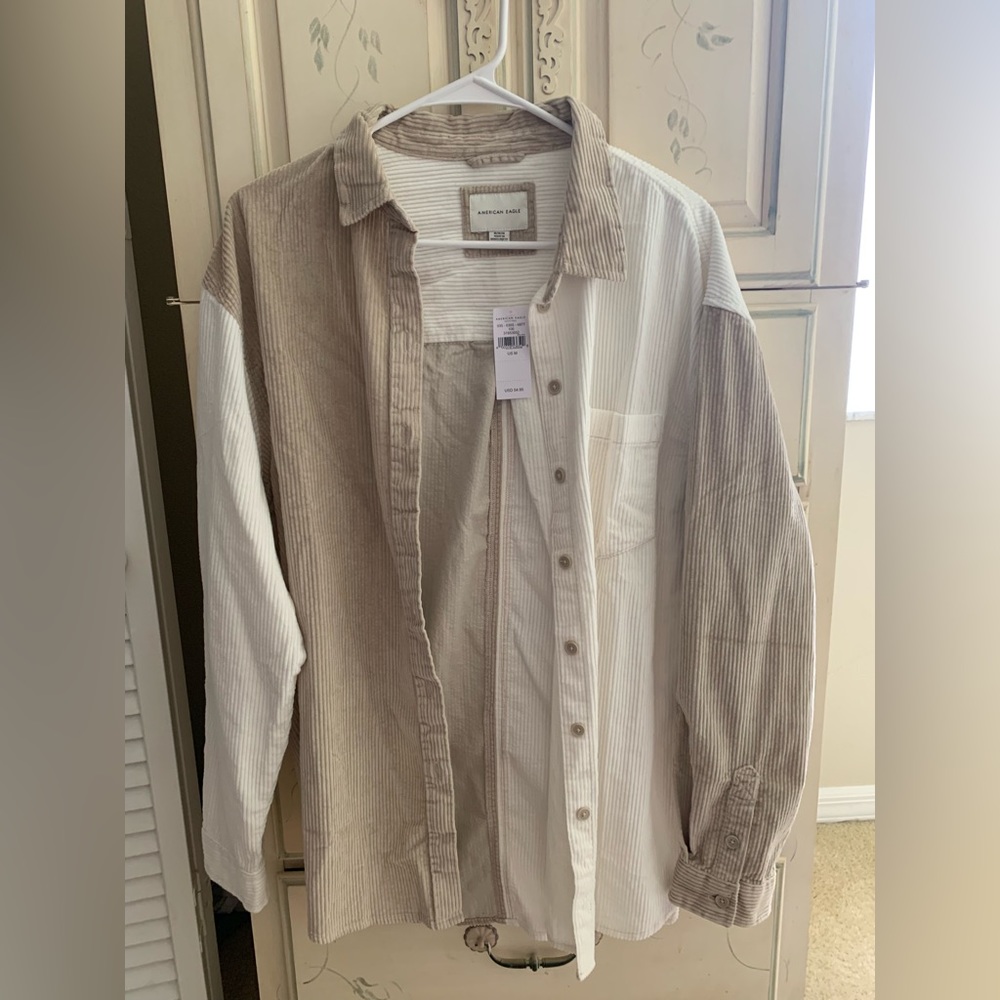 American eagle button up long sleeve corduroy, size m